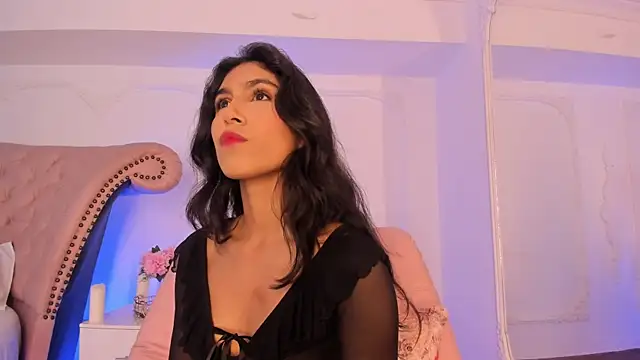 LucianaBlanco  online show from 24, 4, 2026