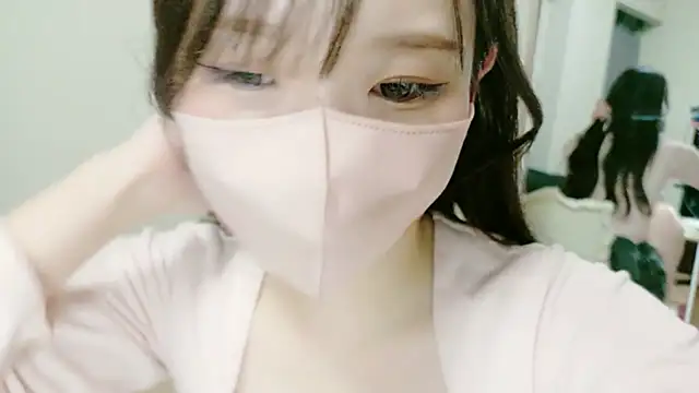 Snapshot of himachan_v chatting on 26, 4, 2026 himachan v online show from 26, 4, 2026