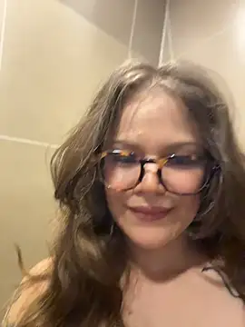 Snapshot of Tallulah_Kinky chatting on 2, 7, 2026 Tallulah Kinky online show from 2, 7, 2026