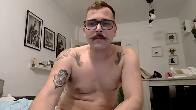 Snapshot of yanick931 chatting on 15, 5, 2026 yanick931 online show from 15, 5, 2026