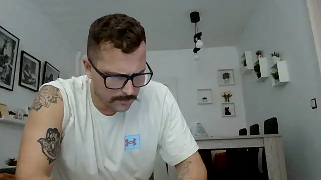 Snapshot of yanick931 chatting on 25, 5, 2026 yanick931 online show from 25, 5, 2026