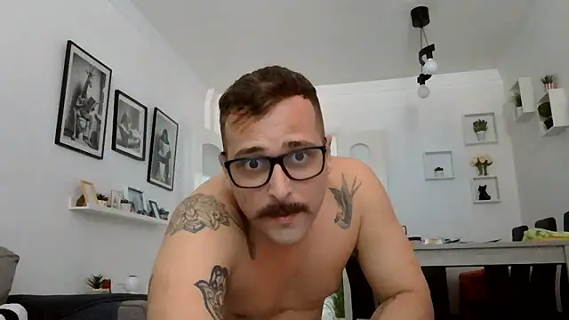 Snapshot of yanick931 chatting on 6, 6, 2026 yanick931 online show from 6, 6, 2026