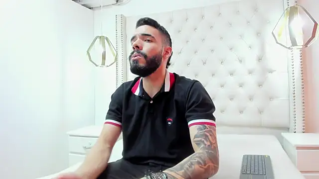 JEAN LEWIS2 online show from 7, 4, 2026