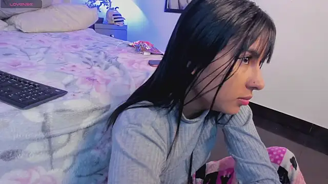 Violettaa Stone online show from 16, 4, 2026