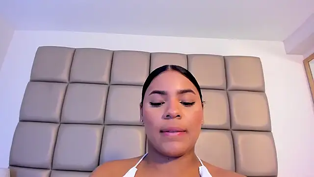 lilly williamss online show from 18, 4, 2026