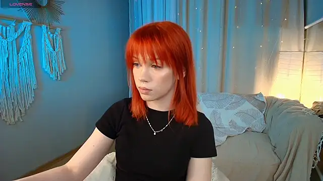 lisa sunny  online show from 19, 4, 2026