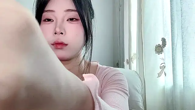yiyibaby2026 online show from 17, 4, 2026
