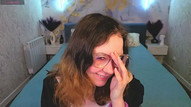 Snapshot of Aleks-caster chatting on 7, 4, 2026 Aleks-caster online show from 7, 4, 2026