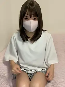 Snapshot of ichigonoiichan chatting on 1, 6, 2026 ichigonoiichan online show from 1, 6, 2026