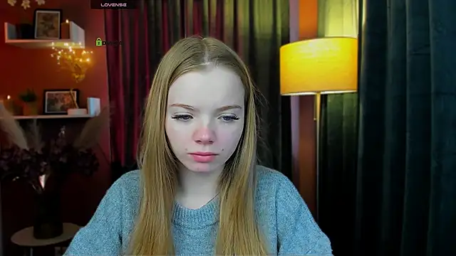 Snapshot of maddy_moah chatting on 21, 4, 2026 maddy moah online show from 21, 4, 2026