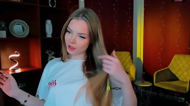 Snapshot of maddy_moah chatting on 18, 5, 2026 maddy moah online show from 18, 5, 2026