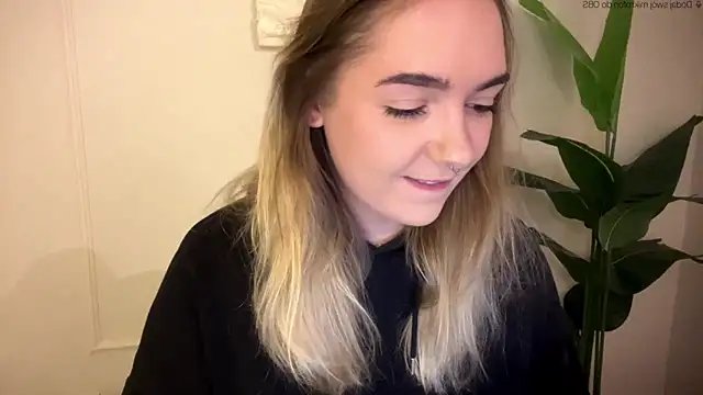 RoxyWet online show from 2, 6, 2026