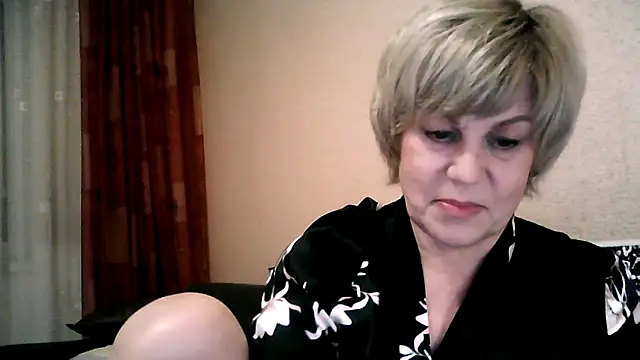 Snapshot of TatkaYang chatting on 16, 5, 2026 TatkaYang online show from 16, 5, 2026