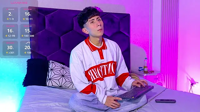 Snapshot of AndyJustgame_ chatting on 15, 4, 2026 AndyJustgame online show from 15, 4, 2026