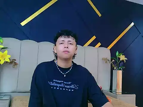 NikiEvanz online show from 28, 4, 2026