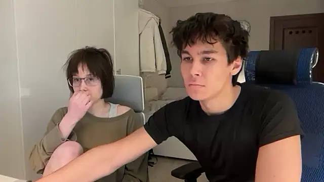 NanaVeel online show from 30, 3, 2026