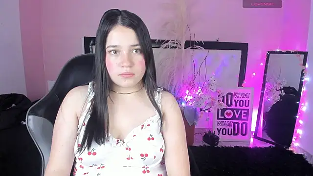 Snapshot of Julieth_Caandy chatting on 16, 5, 2026 Julieth Caandy online show from 16, 5, 2026