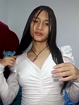 Snapshot of KarolaMendez chatting on 24, 4, 2026 KarolaMendez online show from 24, 4, 2026
