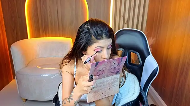 Snapshot of Lia_queen_tx chatting on 26, 7, 2026 Lia queen tx online show from 26, 7, 2026