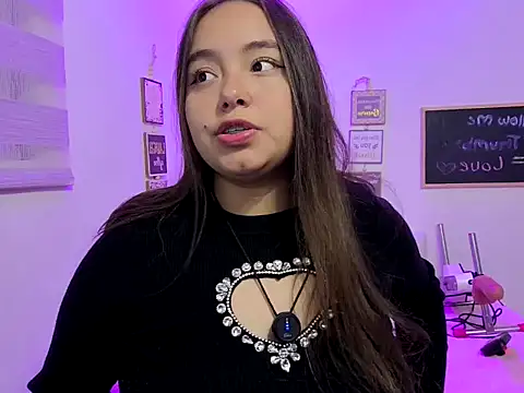 cherry valeria online show from 13, 5, 2026