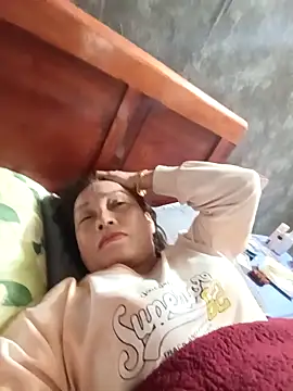 Lyly22x online show from 21, 3, 2026