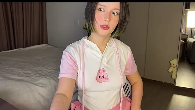 Snapshot of emilyy_xoxo chatting on 26, 3, 2026 emilyy xoxo online show from 26, 3, 2026