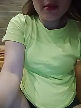 Snapshot of candy_flo chatting on 30, 6, 2026 candy flo online show from 30, 6, 2026
