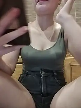 Snapshot of candy_flo chatting on 6, 7, 2026 candy flo online show from 6, 7, 2026