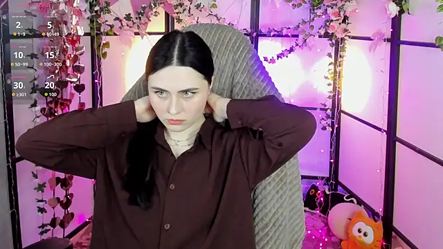 NoraLumi online show from 4, 4, 2026