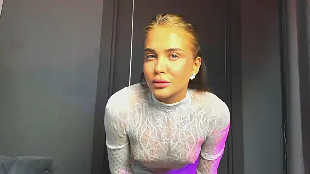 Snapshot of MilaLewi chatting on 1, 6, 2026 MilaLewi online show from 1, 6, 2026