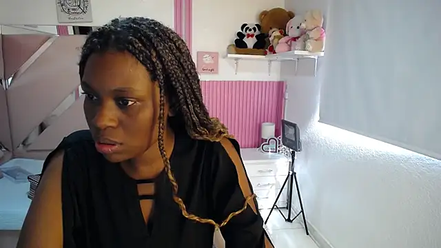 Snapshot of Ebony_rizon chatting on 9, 5, 2026 Ebony rizon online show from 9, 5, 2026