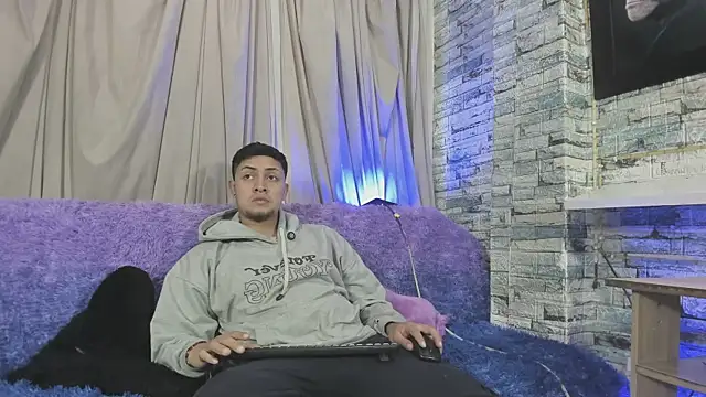 Snapshot of NoahAndBunny chatting on 15, 5, 2026 NoahAndBunny online show from 15, 5, 2026