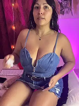 Snapshot of karlyprintt chatting on 15, 5, 2026 karlyprintt online show from 15, 5, 2026