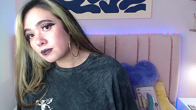 Snapshot of Liliith_Zeniith chatting on 20, 3, 2026 Liliith Zeniith online show from 20, 3, 2026