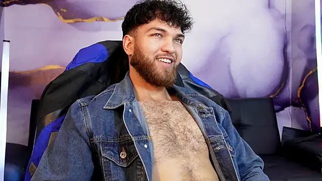Snapshot of Oliver_Dallas1 chatting on 11, 4, 2026 Oliver Dallas1 online show from 11, 4, 2026