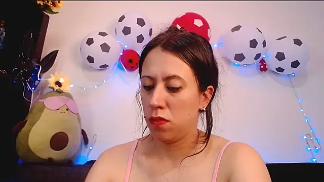 Snapshot of ItsAmara chatting on 28, 7, 2026 ItsAmara online show from 28, 7, 2026