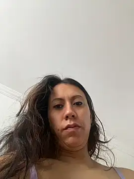 Snapshot of ItsAmara chatting on 8, 8, 2026 ItsAmara online show from 8, 8, 2026
