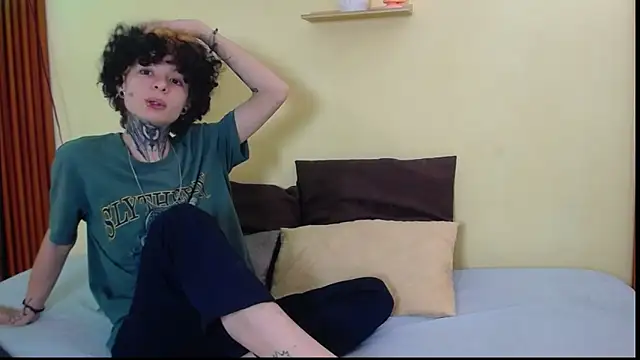 JuneBlake  online show from 13, 3, 2026