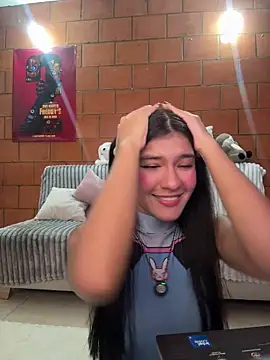 xayah cute online show from 7, 4, 2026