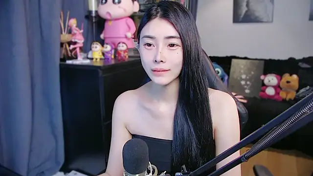 Snapshot of XiaoYuBao- chatting on 6, 4, 2026 XiaoYuBao- online show from 6, 4, 2026