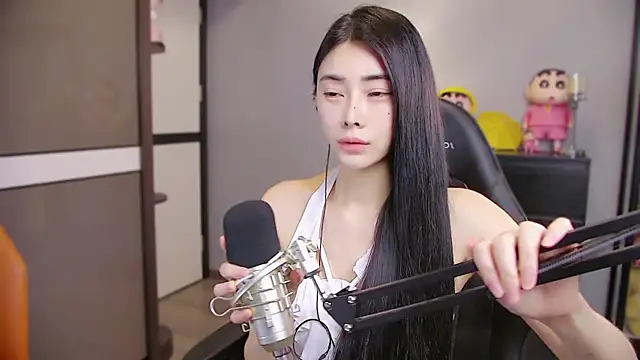 Snapshot of XiaoYuBao- chatting on 11, 4, 2026 XiaoYuBao- online show from 11, 4, 2026