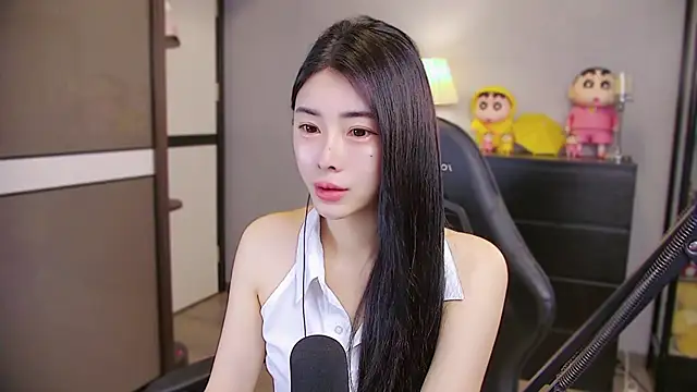 Snapshot of XiaoYuBao- chatting on 18, 4, 2026 XiaoYuBao- online show from 18, 4, 2026