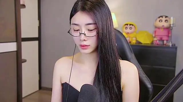 Snapshot of XiaoYuBao- chatting on 22, 4, 2026 XiaoYuBao- online show from 22, 4, 2026