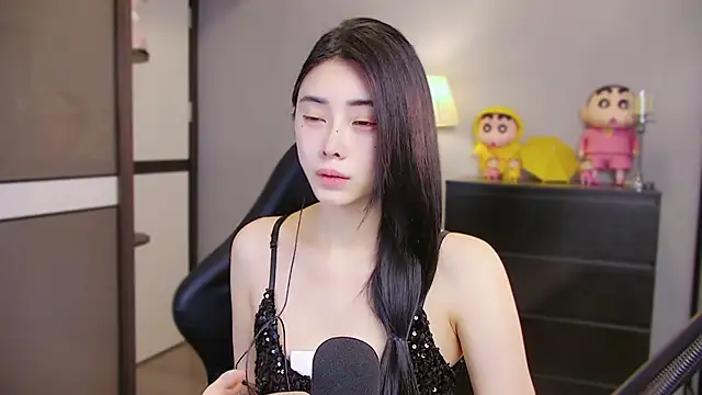 Snapshot of XiaoYuBao- chatting on 28, 4, 2026 XiaoYuBao- online show from 28, 4, 2026