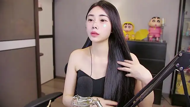 Snapshot of XiaoYuBao- chatting on 12, 5, 2026 XiaoYuBao- online show from 12, 5, 2026