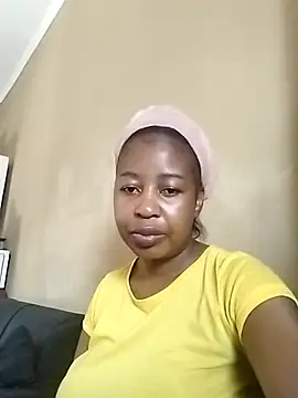Snapshot of Prettylicou chatting on 10, 4, 2026 Prettylicou online show from 10, 4, 2026