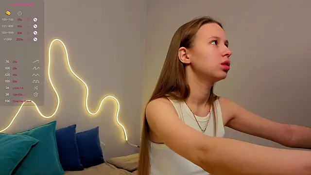 Snapshot of Emma_dream_ chatting on 28, 5, 2026 Emma dream online show from 28, 5, 2026
