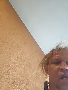 yourMasterisBored online show from 28, 4, 2026