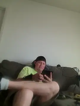 Snapshot of yourMasterisBored chatting on 15, 5, 2026 yourMasterisBored online show from 15, 5, 2026