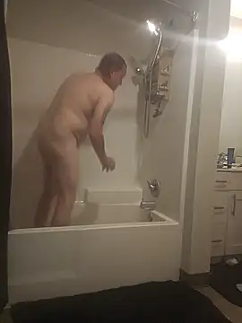 Snapshot of yourMasterisBored chatting on 18, 5, 2026 yourMasterisBored online show from 18, 5, 2026